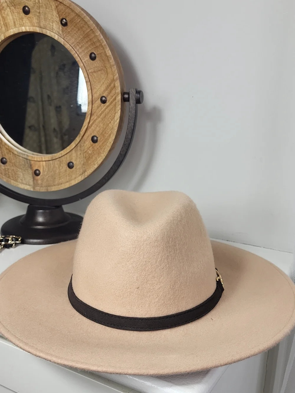 Janie & Jack 100% wool Beige Wide-Brim Wool Felt Hat with Black Band. Size 4-5